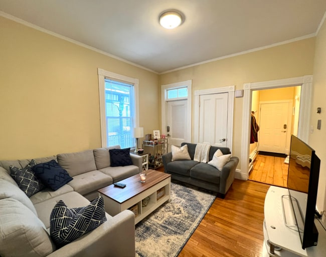 Photo - 413 Washington St Unit 3