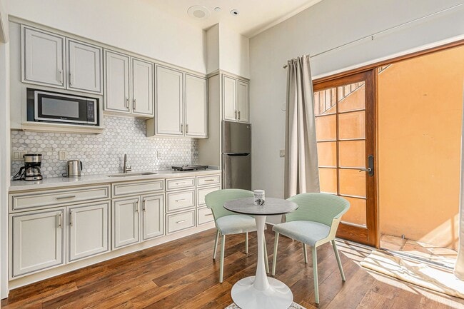 Photo - 1041 Grand View Dr Unit 1041 Grandview Dr #A - LU