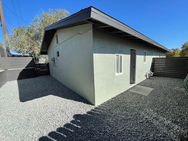 Photo - 15484 5th St Unidad 15486