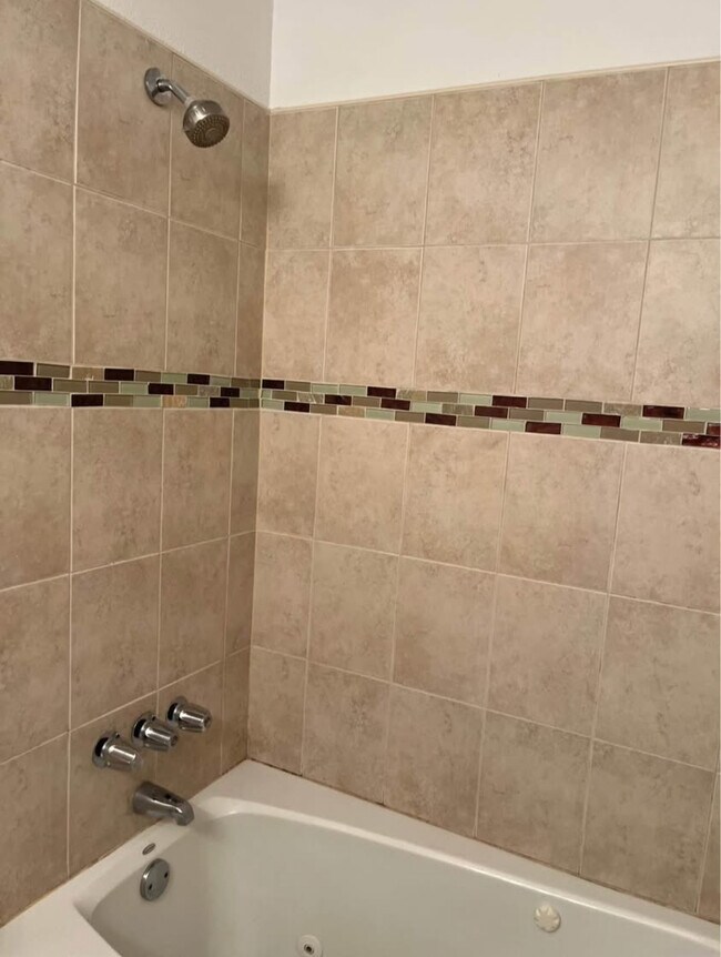 Photo - 508 Heritage Cove