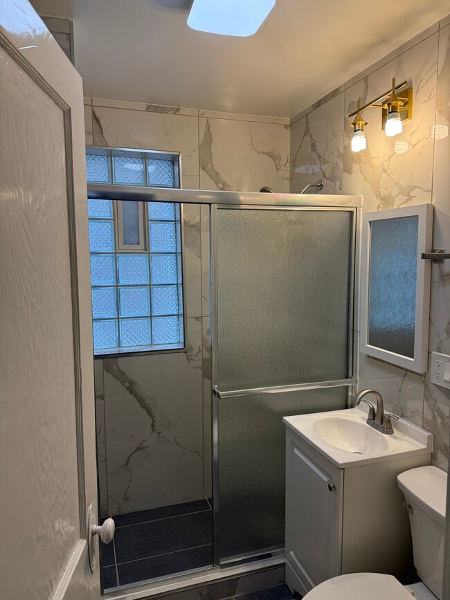 Photo - 3344 S Wood St Unit Apartment 1