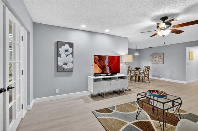 Photo - 13930 Nesting Way