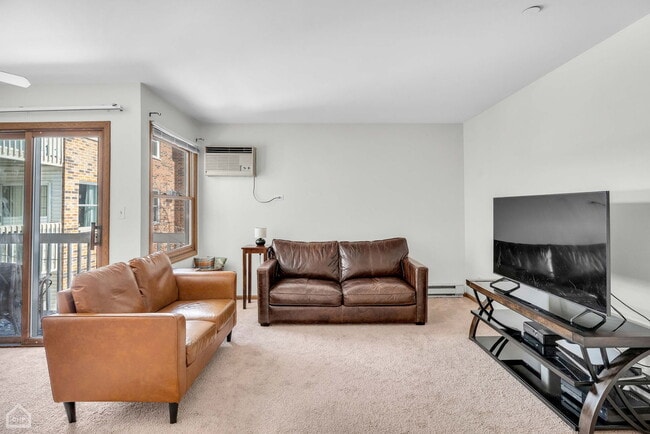 Photo - 1351 Cunat Ct Unit 2D