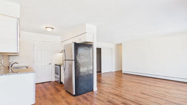 Photo - 34 Grand Apartments Unit 10213-302