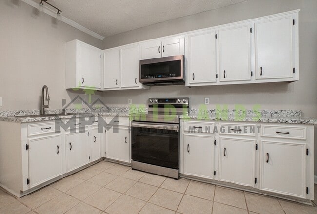 Photo - 928 Columbia College Dr