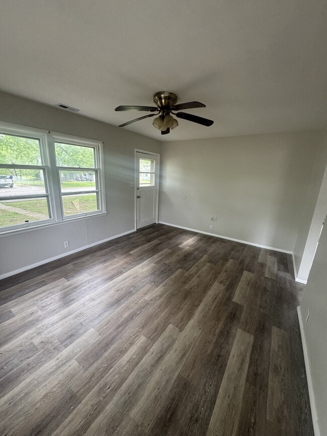 Photo - 3401 SE Ohio Ave