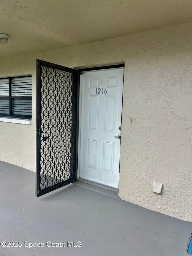 Building Photo - 305 Tangle Run Blvd Unit 1216 Rental