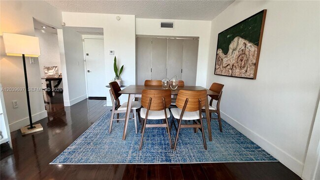 Photo - 3701 N Country Club Dr Unit 304