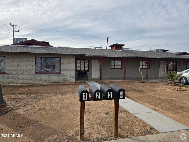 Building Photo - 2401 N Amarillo St Unit 2 Rental