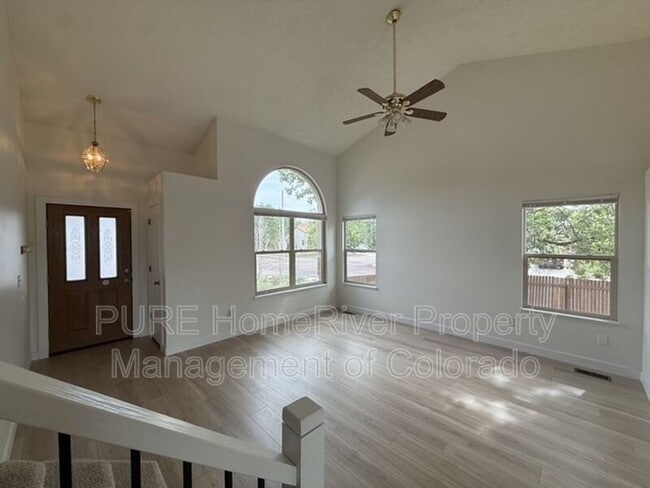 1285 Grass Valley Dr