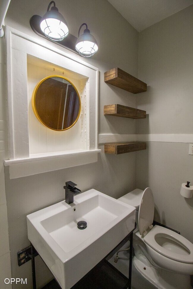 Photo - 2 br, 2 bath House - 4202 S 12th St