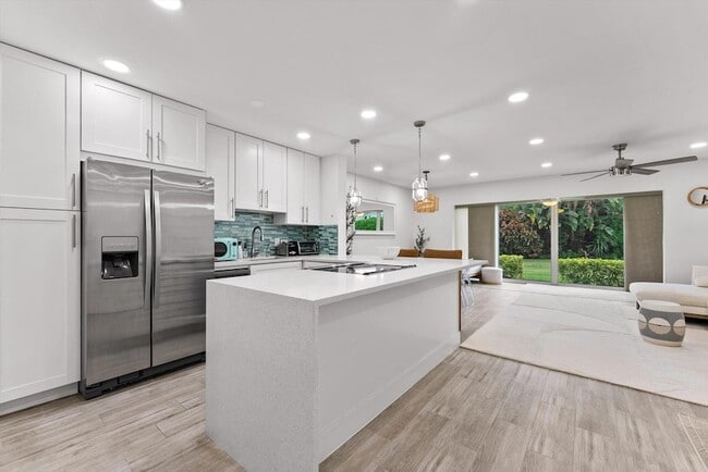 Building Photo - 5720 Old Ocean Blvd Unit 4W