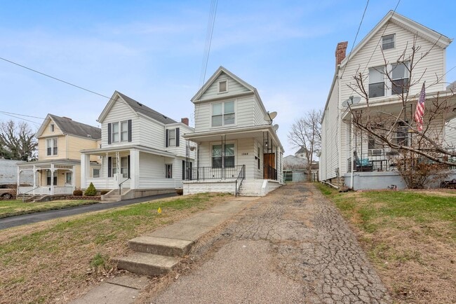 Photo - NORWOOD- Cute 2 bedroom 1.5 baths with fenced yard