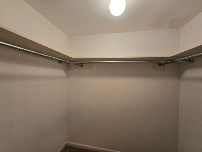 Photo - 3103 Eisenhauer Rd