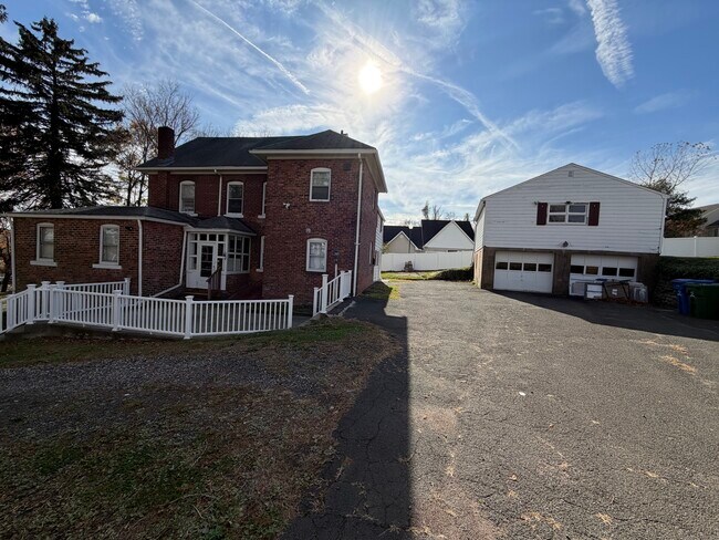 Photo - 2964 State St Unit 2