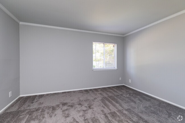 1 BD, 1 BA- Royale Reno