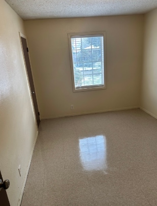 Photo - 17 Woodberry Dr