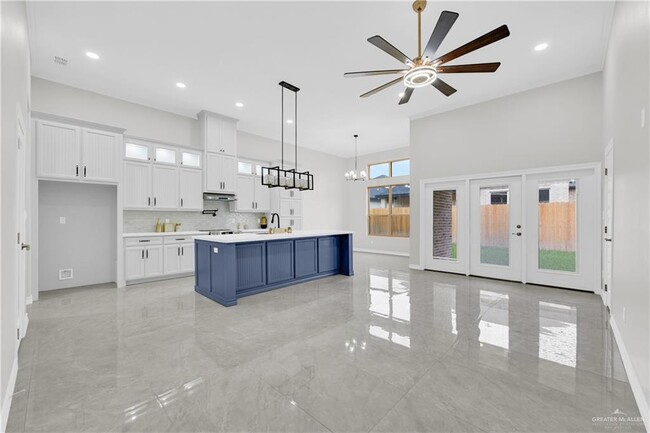 Photo - 38 N 48th St