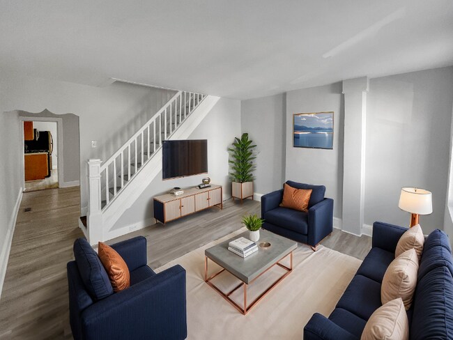 Photo - 160 McClellan St