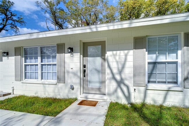 Photo - 1205 W Hollywood St
