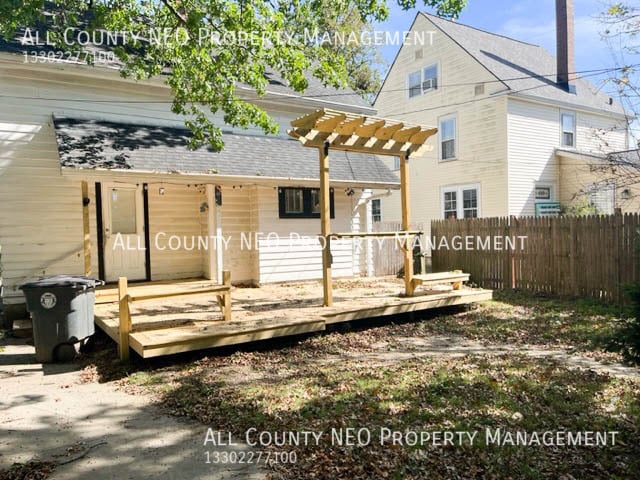 Photo - 1422 Elder Ave