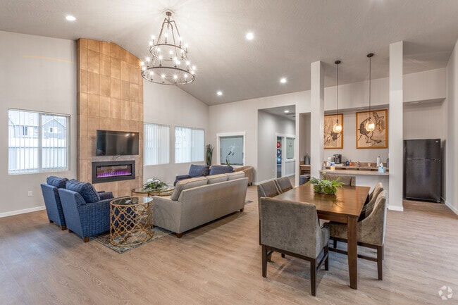 Clubhouse - Crossroads Apartments