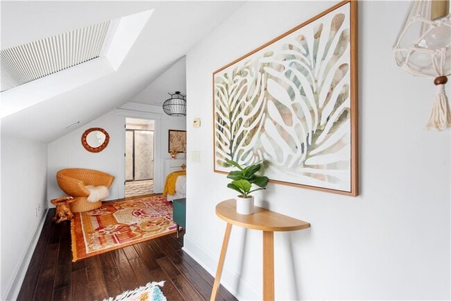 Photo - 174 Estoria St SE