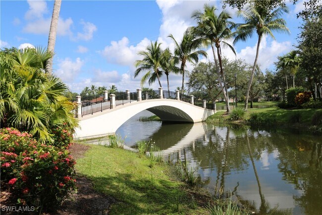 Building Photo - 6182 Towncenter Cir