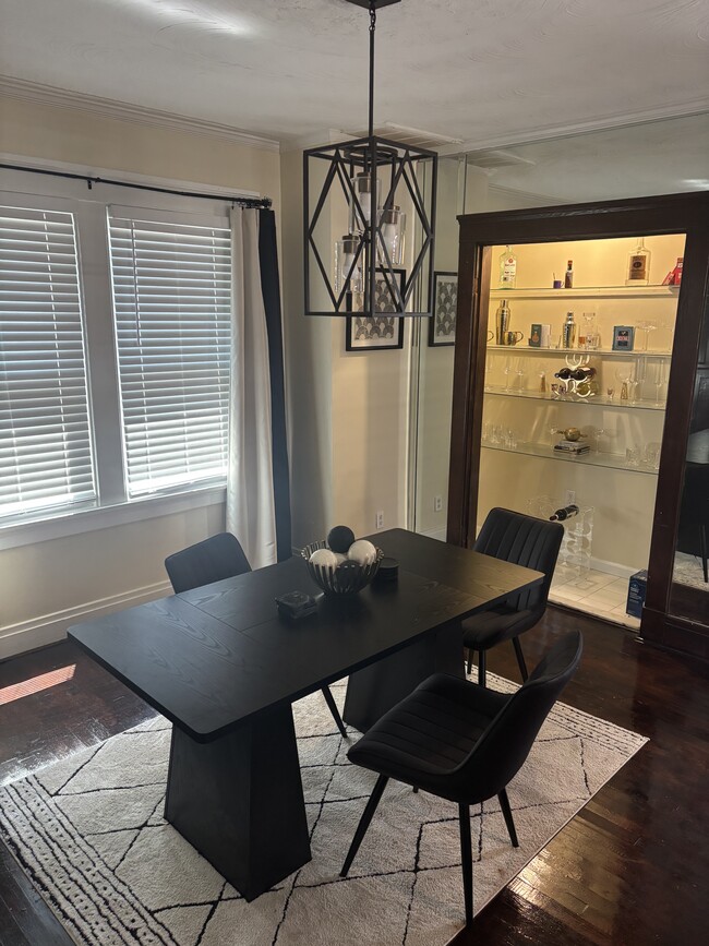 Photo - 2595 Waverly Way