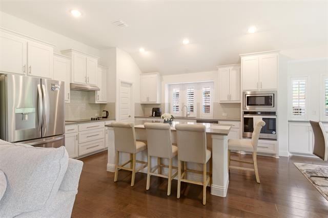 Photo - 510 Royal Oaks Ln