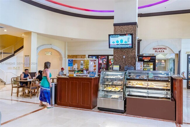 Photo - 19201 Collins Ave Unidad 318