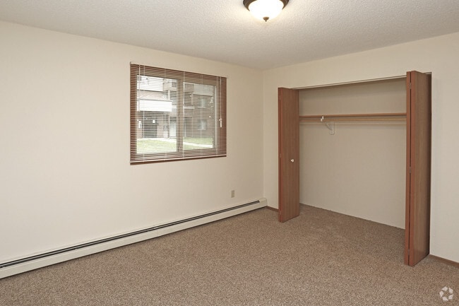 Oakshire Apartments
