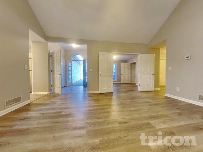 Photo - 3021 Tennyson Dr