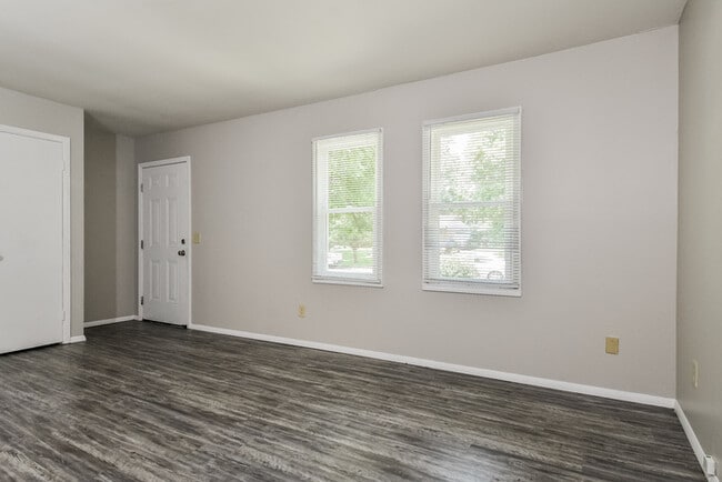 Photo - 1712 Gavin Dr