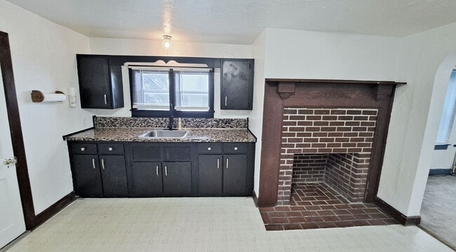 Photo - 104 W King St Unidad 104 W King St 1st Floor