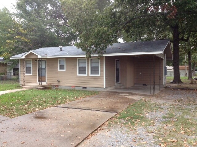 Photo - 5715 Sulphur Springs Rd