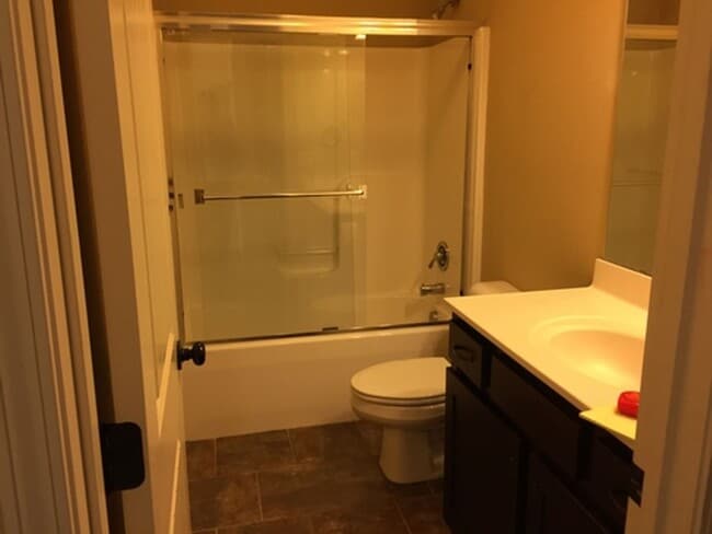 Photo - 2-bedroom, 2 bath Townhome with one car garage!