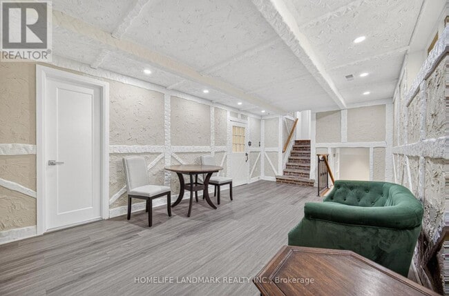 Photo - 6 Willowgate Dr