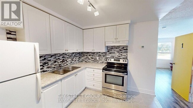 Photo - 1448 Outlet Dr