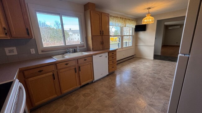 Photo - 2 Lawndale St