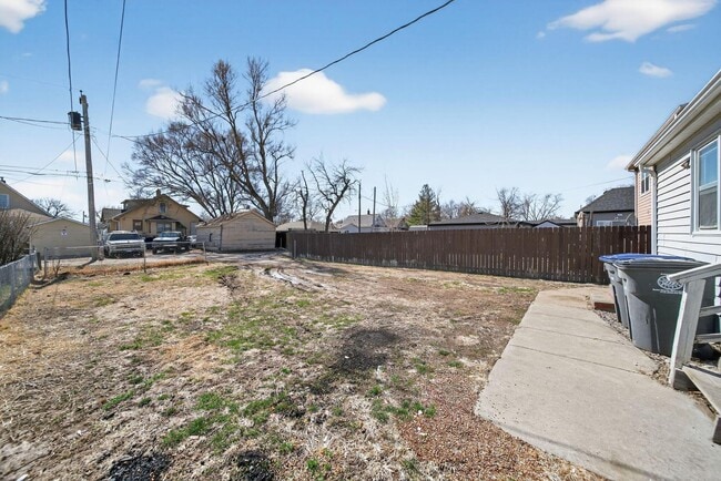 Photo - 2117 6th Ave