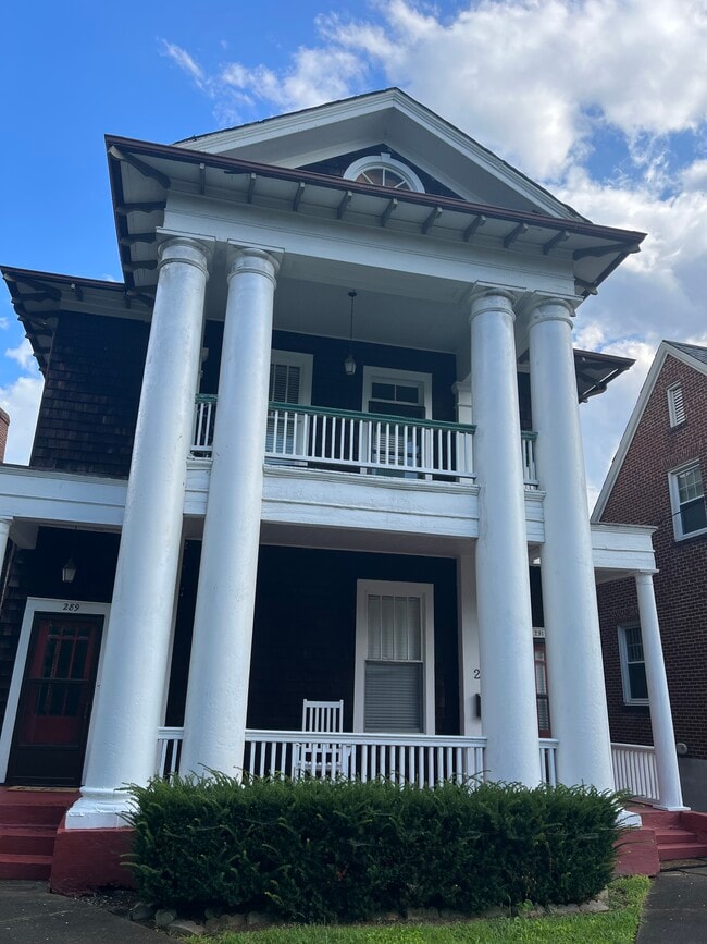 Building Photo - 291 W Main St Unit 291