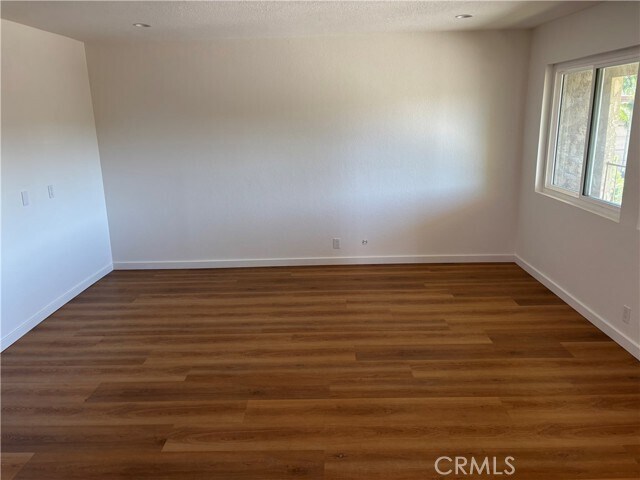 Photo - 1000 Central Unit 30