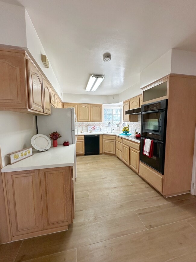 Photo - 13218 McKinley Ave