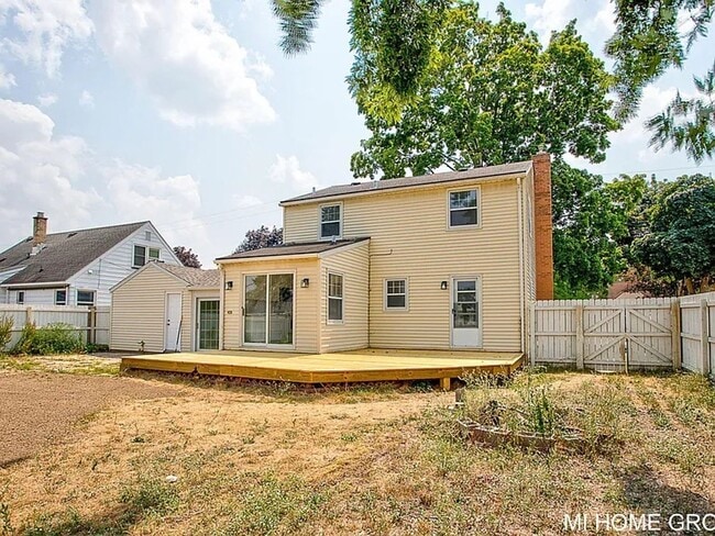 Photo - Lovely 3 Bedroom North East Grand Rapids