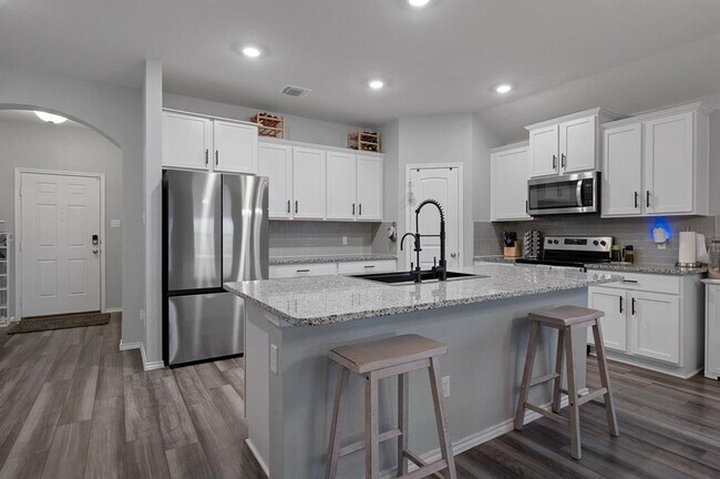 Photo - 101 Gunther Way