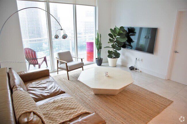 Building Photo - 951 Brickell Ave Rental