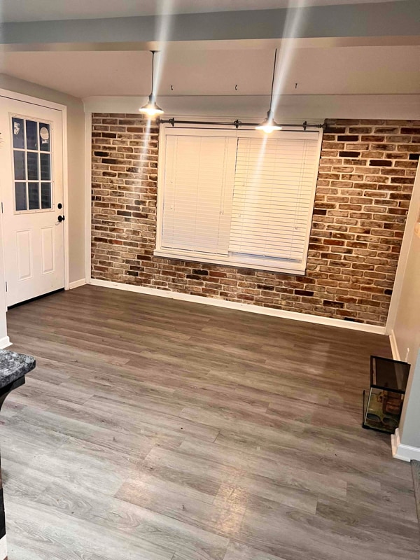 Photo - 118 N Madison Rd