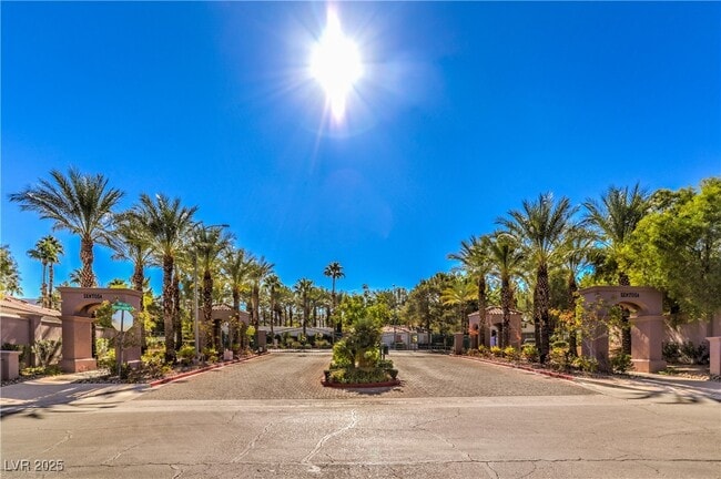 Photo - 1851 Vista Pointe Ave