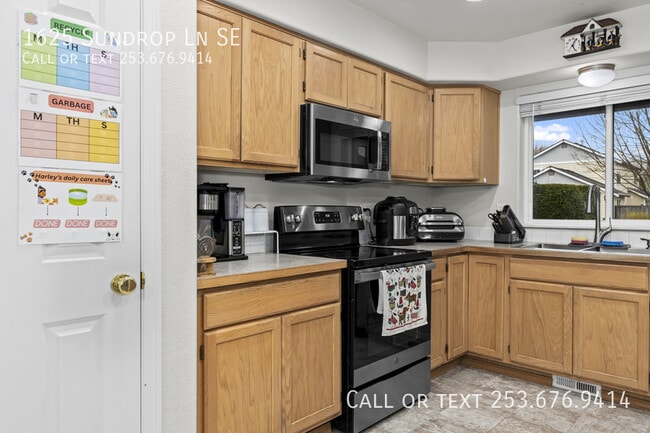 Photo - 1625 Sundrop Ln SE